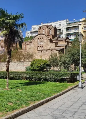 Άνοιξη στην Πλατεία Αγίου Παντελεήμονα